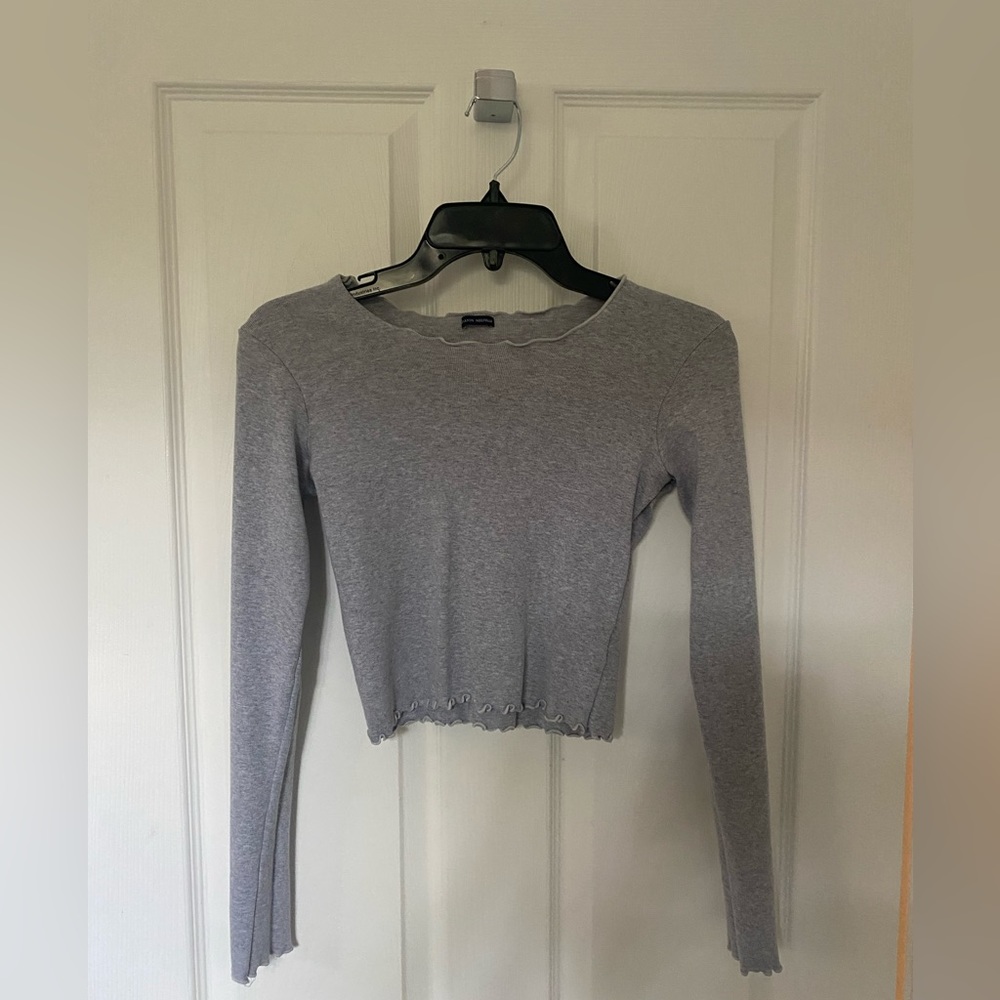 Brandy Melville Long Sleeve Tee